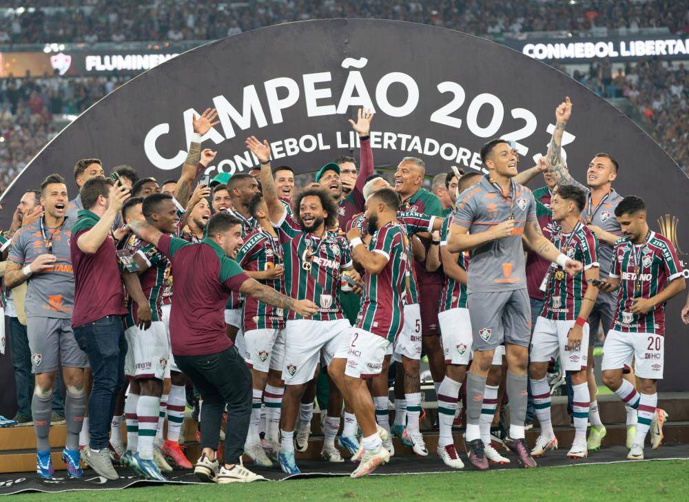 更增强了球 更增强了球