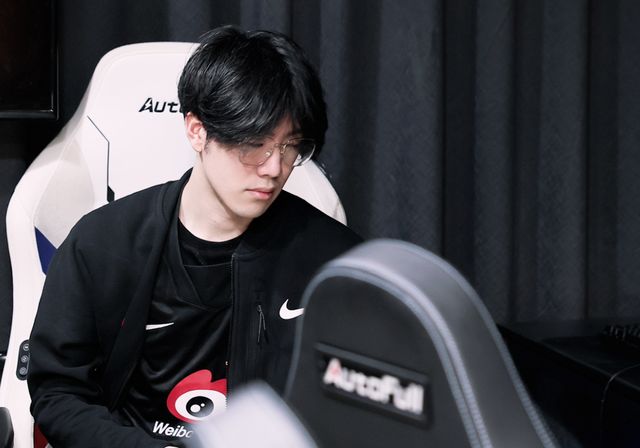 以中国羽毛 以中国羽毛