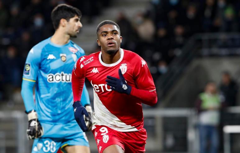 全场瞬间爆 全场瞬间爆